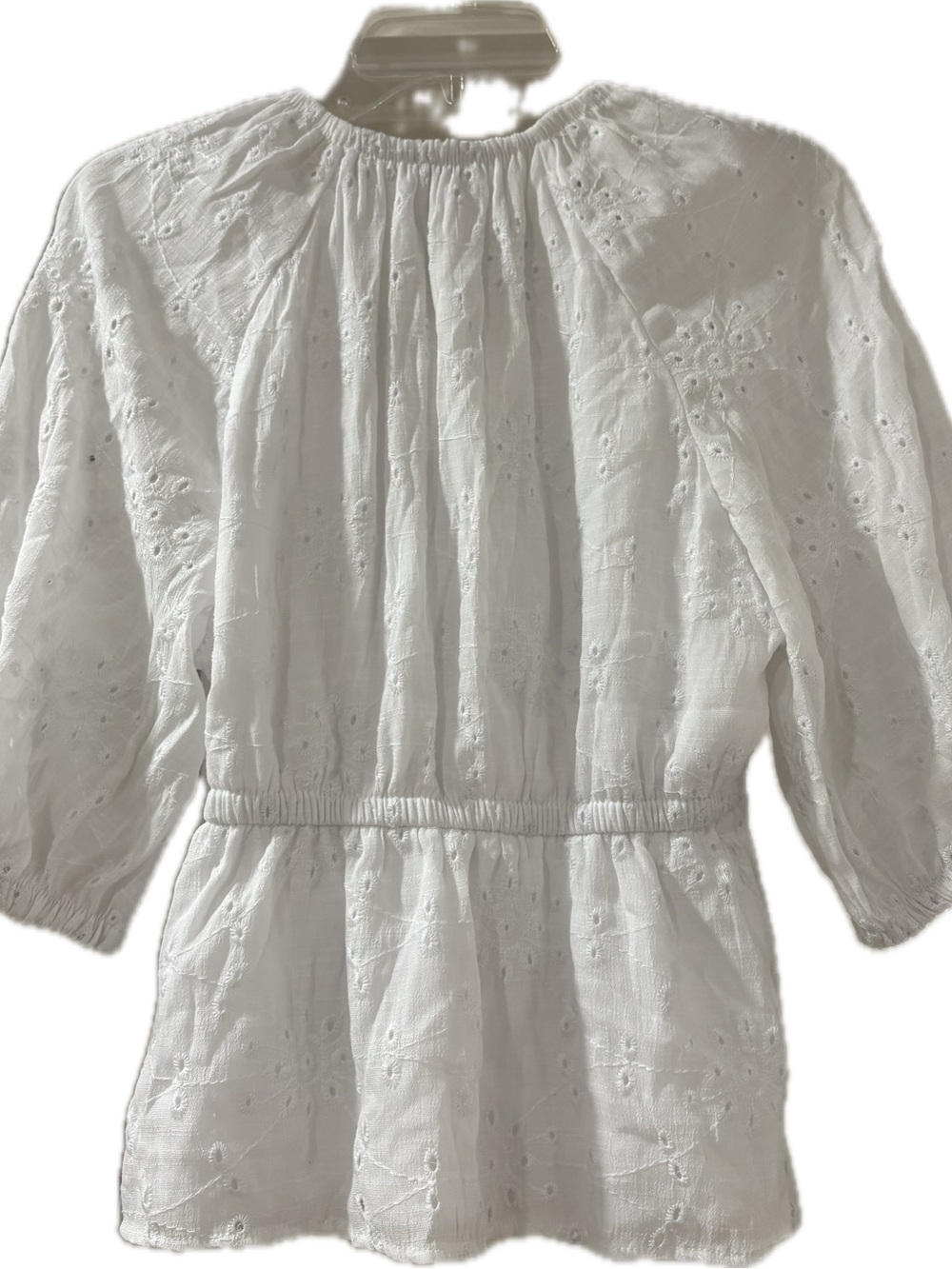 Sofia Jeans by Sofia Vergara Reese Top White Eyelet Size M NWT - Picture 3 of 4